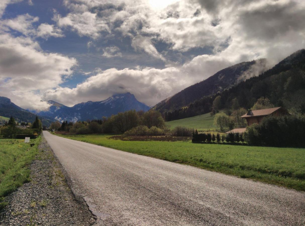 Appartement T2 A Bernex Avec Wifi, Vue Sur Montagne ภายนอก รูปภาพ